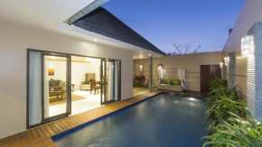 Гостиница Flamingo Dewata Pool Villa Uluwatu  Kuta